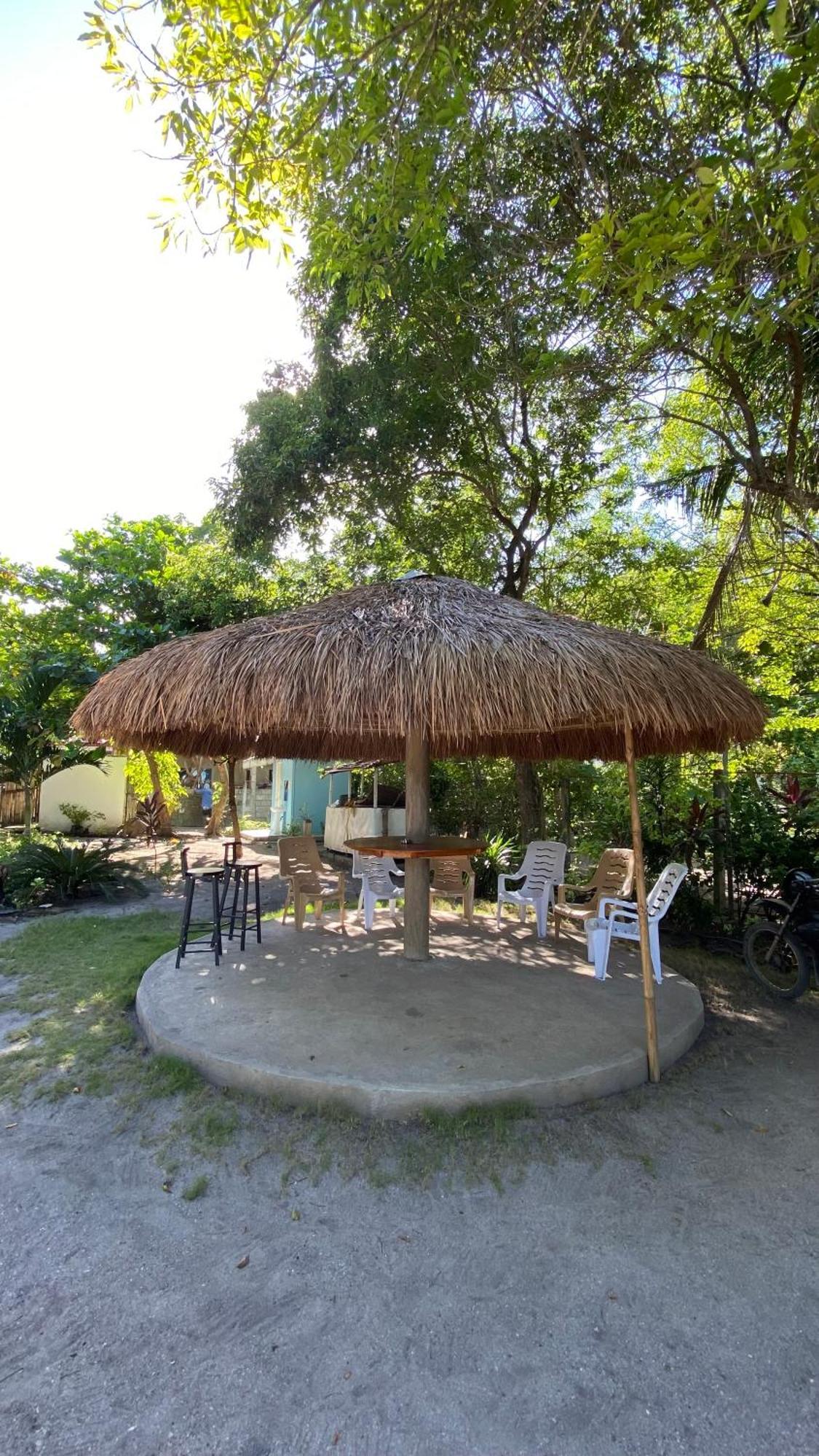 Elen Inn - Malapascua Island Air-Conditioned Room1 Luaran gambar